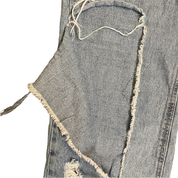 NASTY GAL High Waist Intentionally Distressed Baggy Jeans SZ 6 Lt Blue Denim EUC - Picture 8 of 12